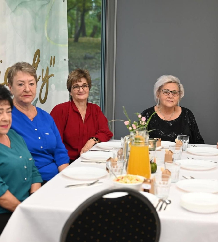 Panie podczas wydarzenia Gminny Dzień Seniora