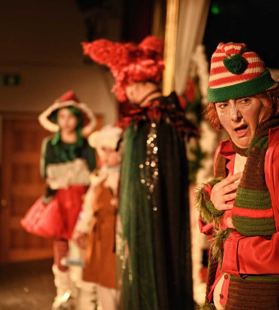 Postać Trolla odgrywa swoją scenę